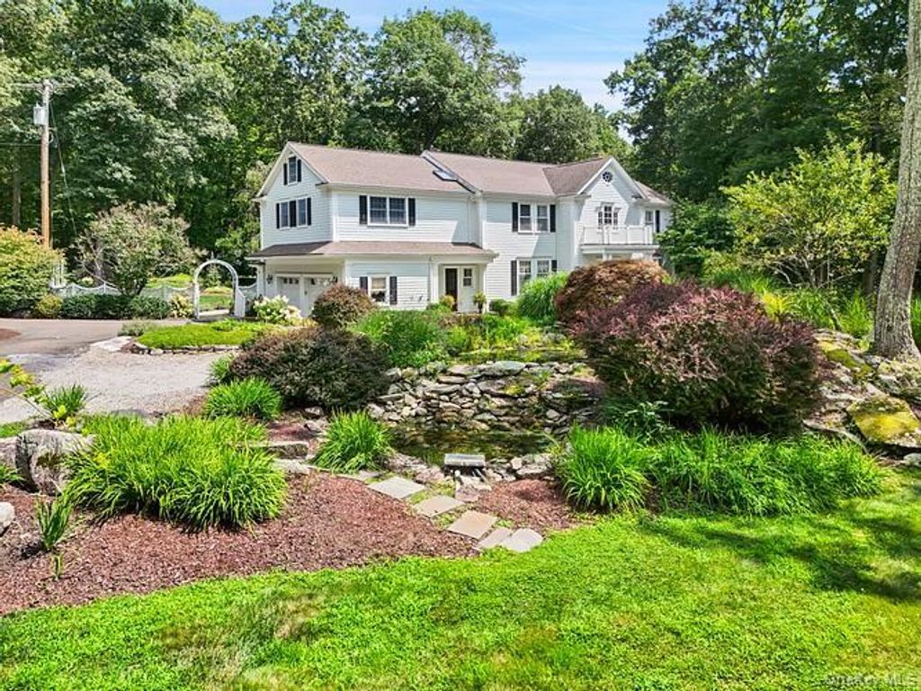 33 Peters Lane, Pound Ridge, NY 10576 — photo 2