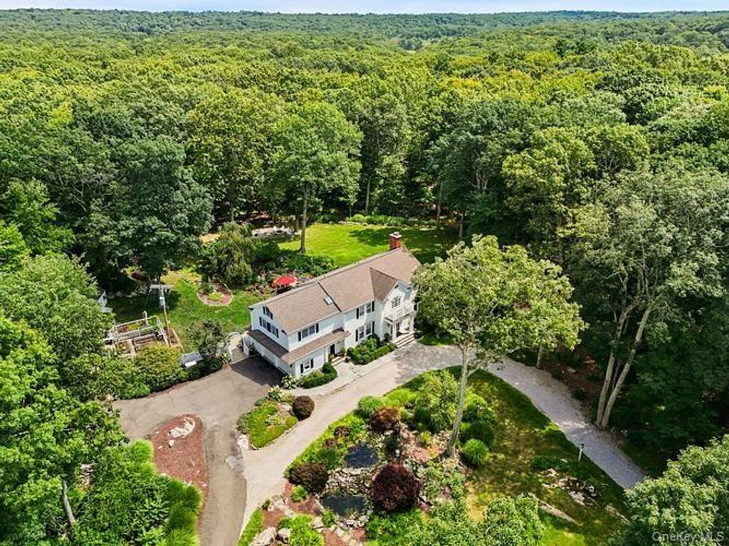 33 Peters Lane, Pound Ridge, NY 10576 — photo 4