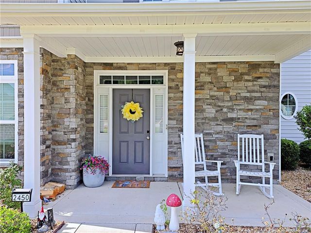 2450 Market Hill Drive, Fayetteville, NC 28306
