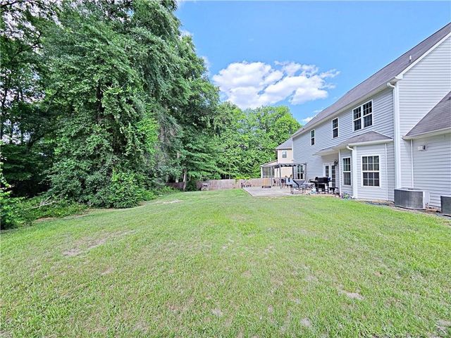 2450 Market Hill Drive, Fayetteville, NC 28306