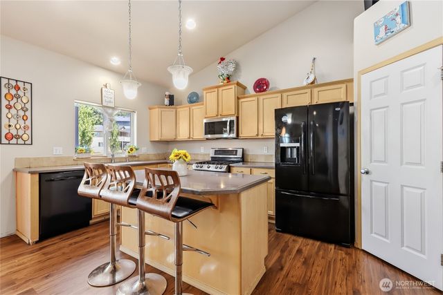 7707 88th Place NE, Marysville, WA 98270