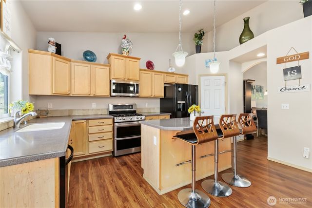 7707 88th Place NE, Marysville, WA 98270