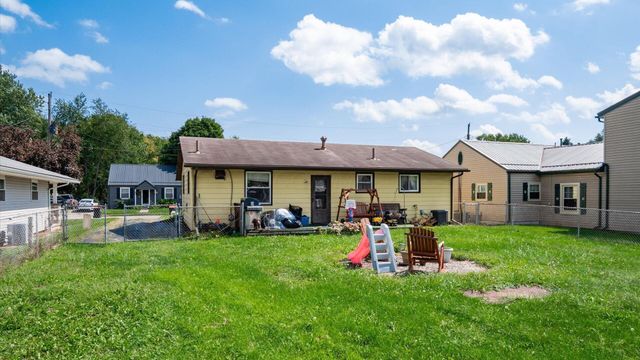 65 S 34th Street, Newark, OH 43055