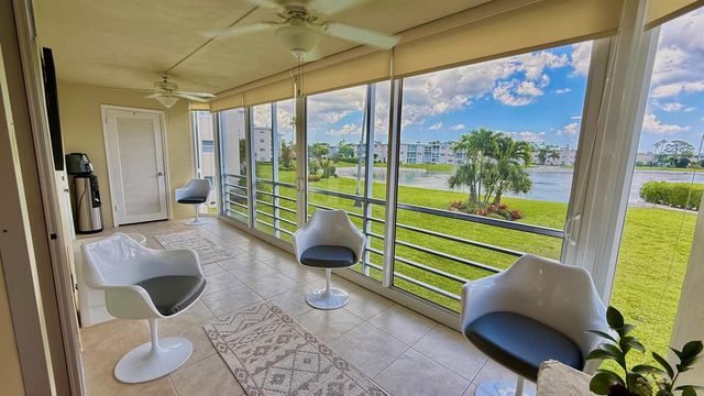 2728 N Garden Dr Drive N 214, Lake Worth, FL 33461