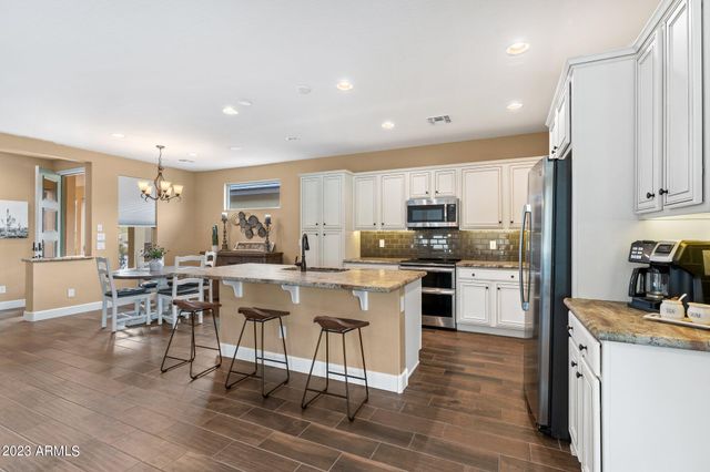 4456 COVERED WAGON Trail, Wickenburg, AZ 85390