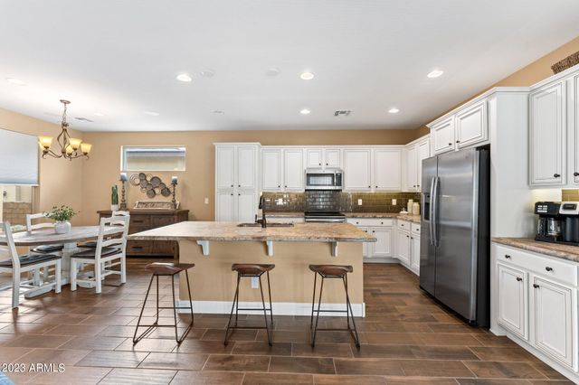 4456 COVERED WAGON Trail, Wickenburg, AZ 85390