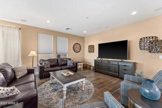 4456 COVERED WAGON Trail, Wickenburg, AZ 85390