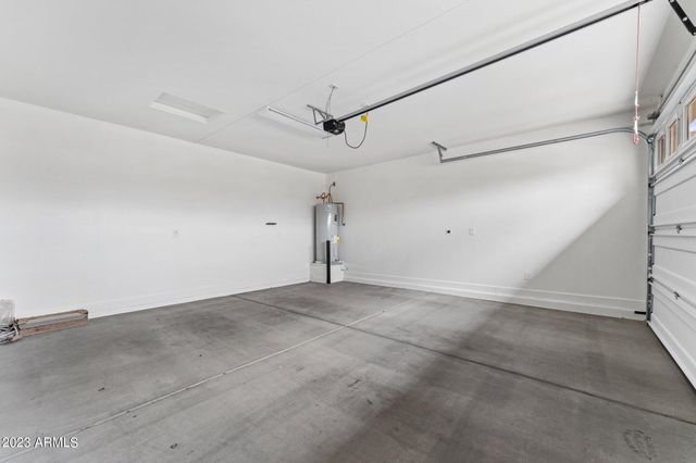 4456 COVERED WAGON Trail, Wickenburg, AZ 85390