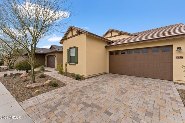 4456 COVERED WAGON Trail, Wickenburg, AZ 85390