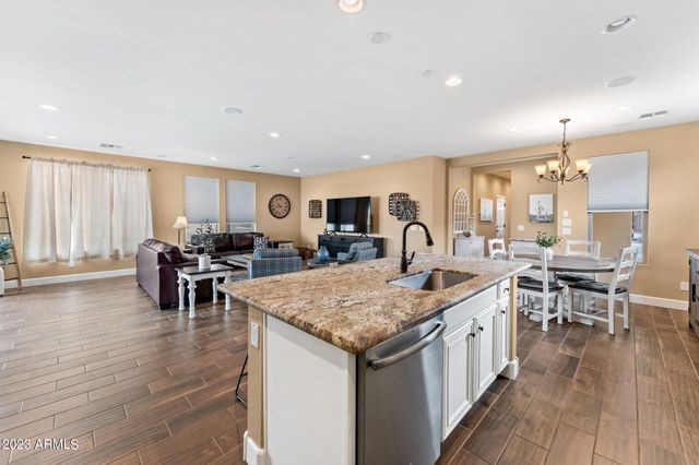 4456 COVERED WAGON Trail, Wickenburg, AZ 85390