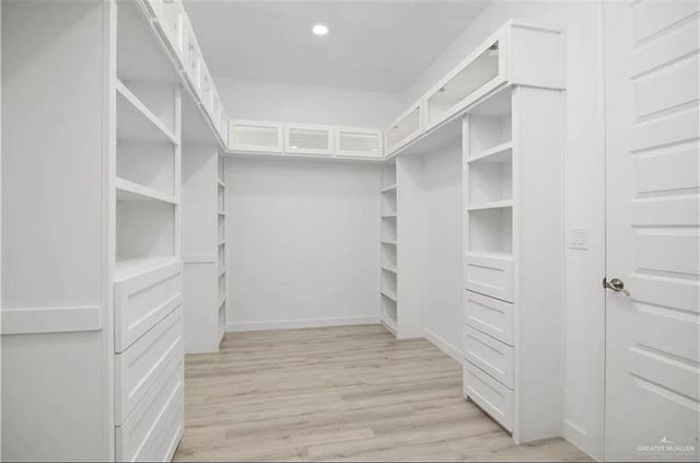 2717 E Giorgio Drive, Edinburg, TX 78542