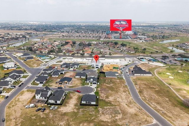 2717 E Giorgio Drive, Edinburg, TX 78542