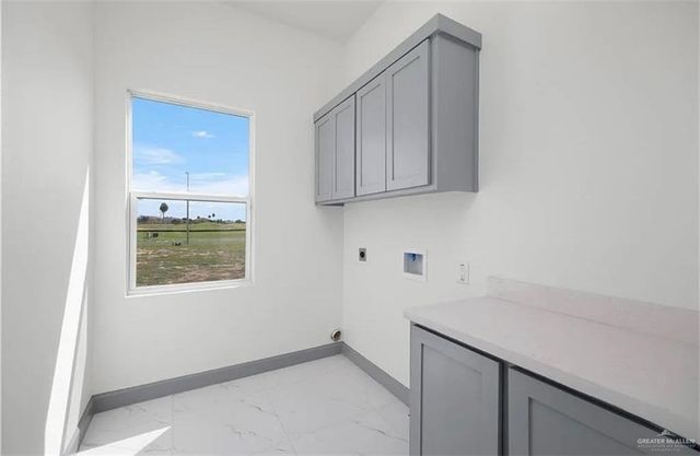 2717 E Giorgio Drive, Edinburg, TX 78542