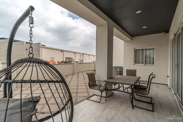 2717 E Giorgio Drive, Edinburg, TX 78542