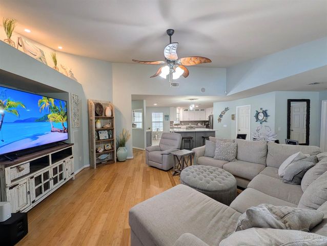 629 Downhaul Dr, Pensacola, FL 32507