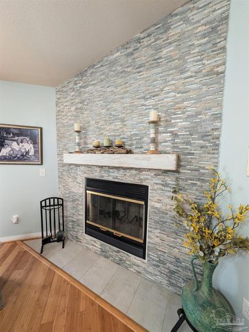 629 Downhaul Dr, Pensacola, FL 32507