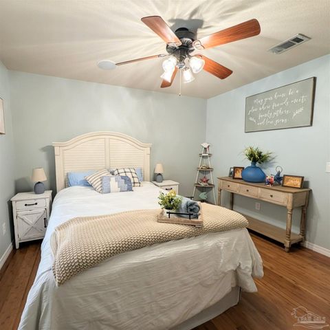 629 Downhaul Dr, Pensacola, FL 32507