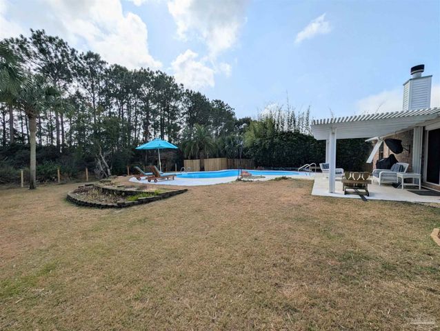 629 Downhaul Dr, Pensacola, FL 32507