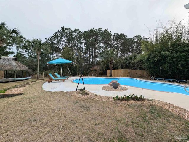 629 Downhaul Dr, Pensacola, FL 32507
