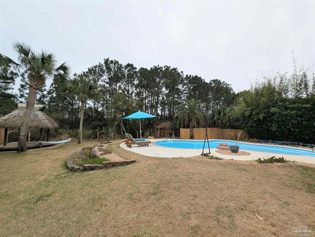 629 Downhaul Dr, Pensacola, FL 32507