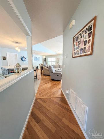 629 Downhaul Dr, Pensacola, FL 32507