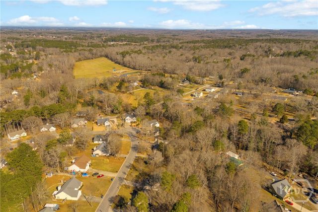 154 Williamsburg way, Winder, GA 30680