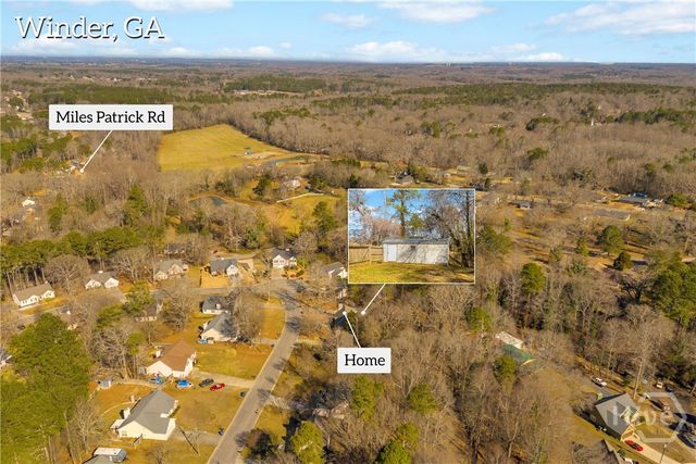 154 Williamsburg way, Winder, GA 30680