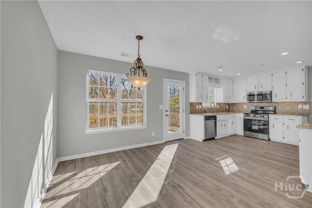 154 Williamsburg way, Winder, GA 30680