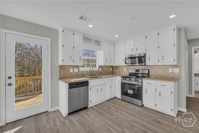 154 Williamsburg way, Winder, GA 30680