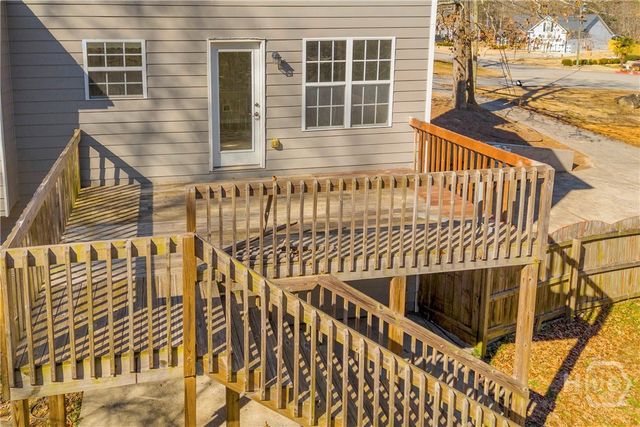 154 Williamsburg way, Winder, GA 30680