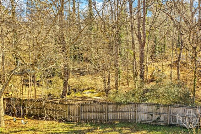 154 Williamsburg way, Winder, GA 30680