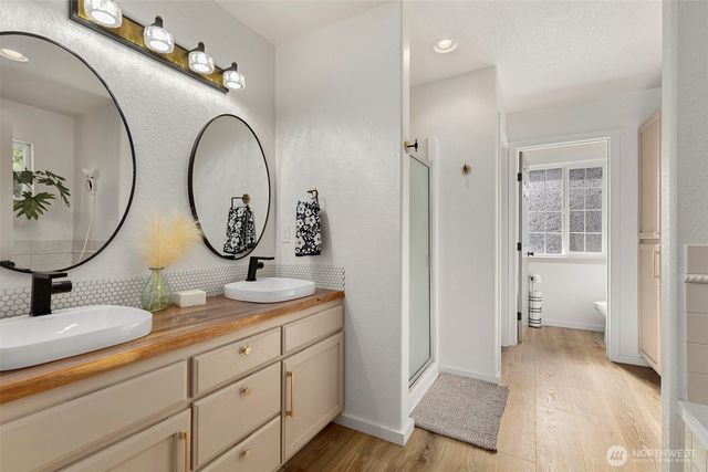 4075 Farmer Dell Road E, Port Orchard, WA 98366