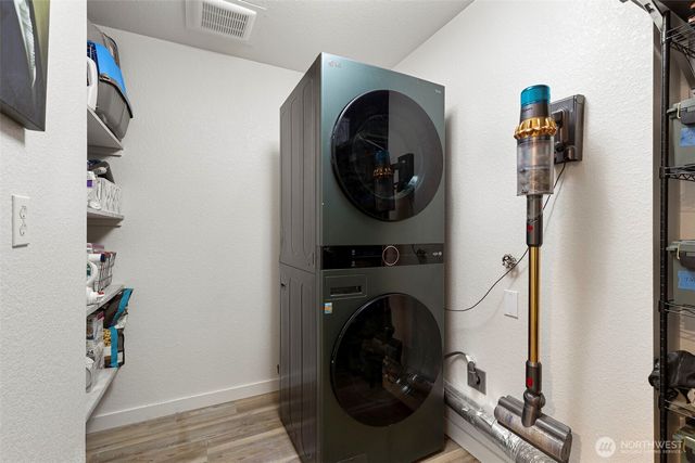 4075 Farmer Dell Road E, Port Orchard, WA 98366