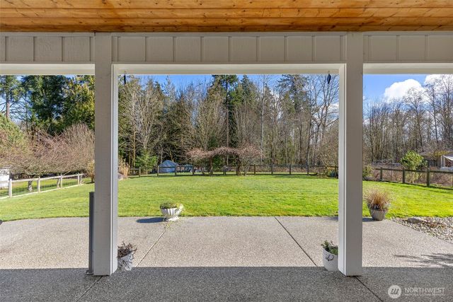 4075 Farmer Dell Road E, Port Orchard, WA 98366