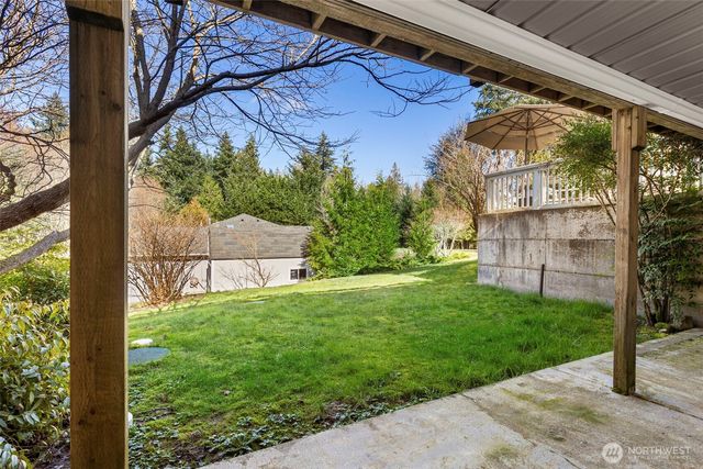 4075 Farmer Dell Road E, Port Orchard, WA 98366