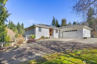 4075 Farmer Dell Road E, Port Orchard, WA 98366