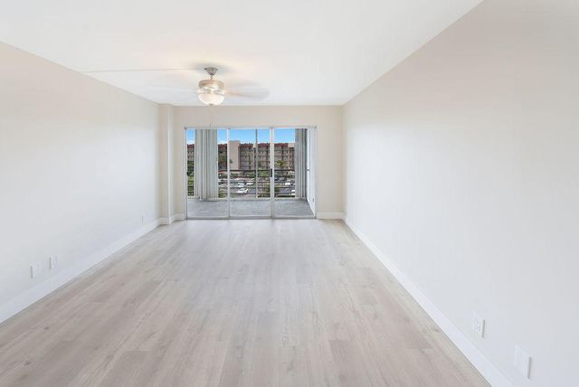 3590 Via 501, Lake Worth, FL 33467