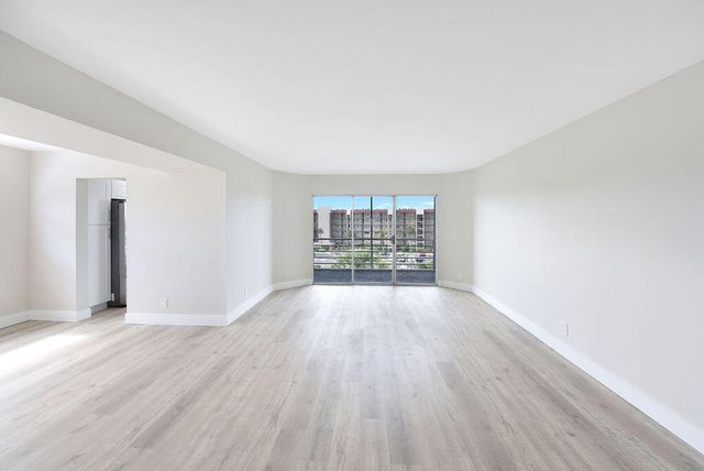 3590 Via 501, Lake Worth, FL 33467