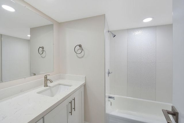 3590 Via 501, Lake Worth, FL 33467