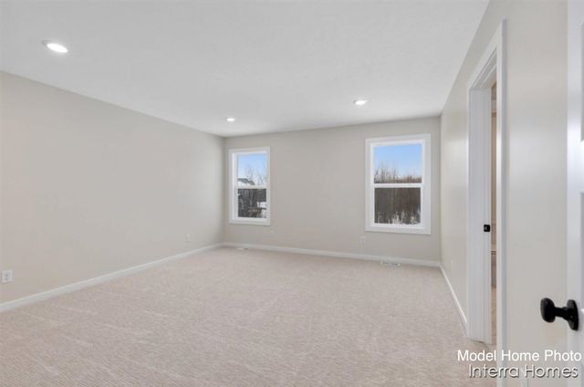 2181 Emerald Shore Circle Ne, Grand Rapids, MI 49505