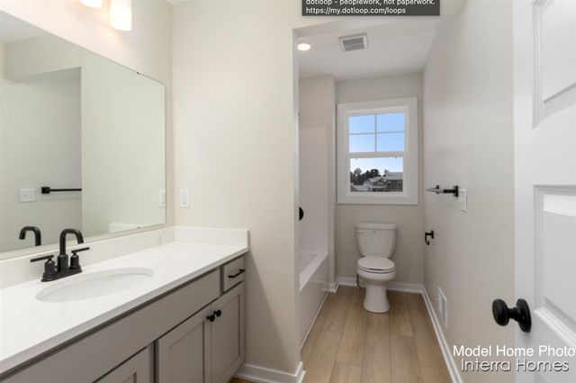 2181 Emerald Shore Circle Ne, Grand Rapids, MI 49505