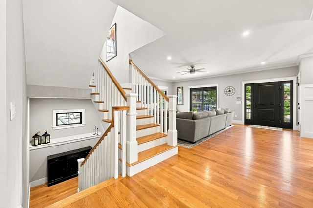 11 Locke St, Winchester, MA 01890