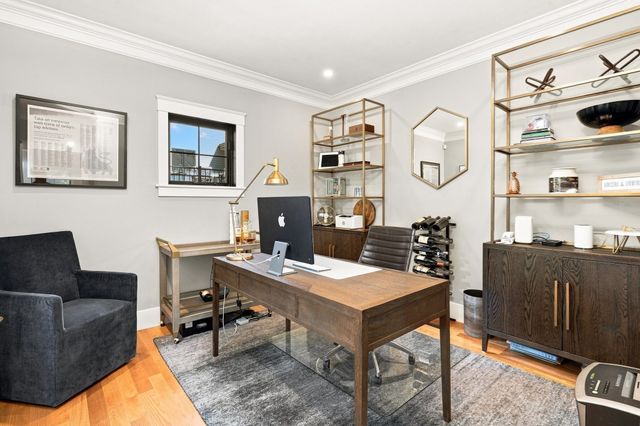 11 Locke St, Winchester, MA 01890