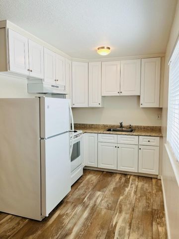 832 Deland Avenue, San Jose, CA 95128