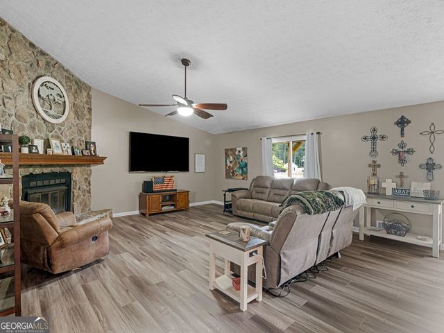 95 Green Valley Circle, Mcdonough, GA 30252