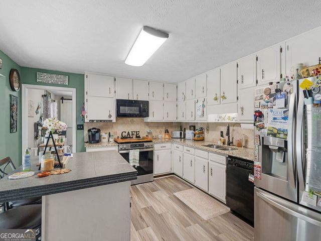 95 Green Valley Circle, Mcdonough, GA 30252