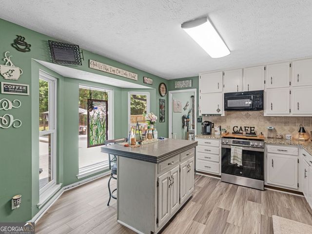95 Green Valley Circle, Mcdonough, GA 30252
