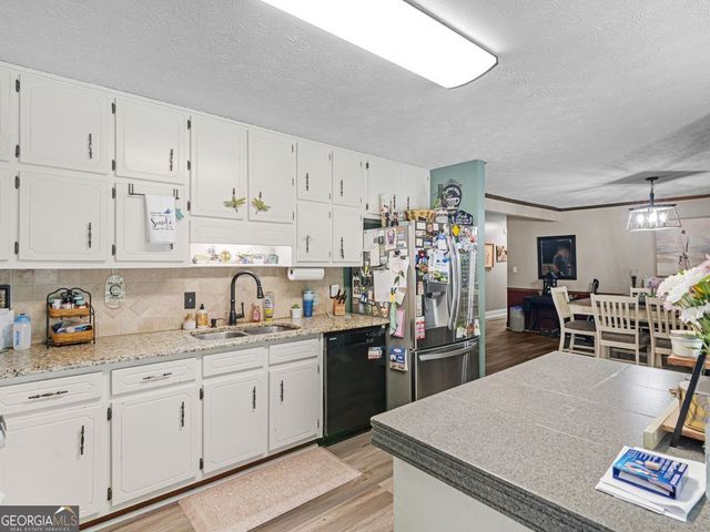 95 Green Valley Circle, Mcdonough, GA 30252