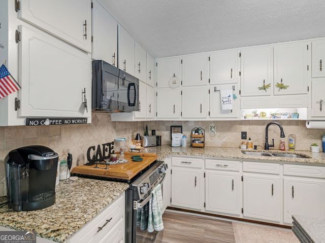 95 Green Valley Circle, Mcdonough, GA 30252