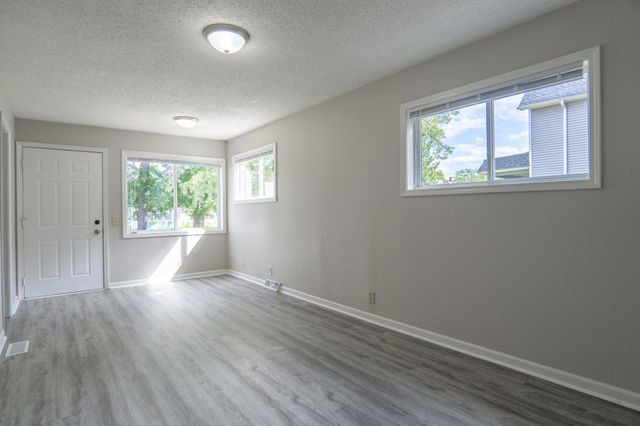 1183 Edgerton Street, Saint Paul, MN 55130